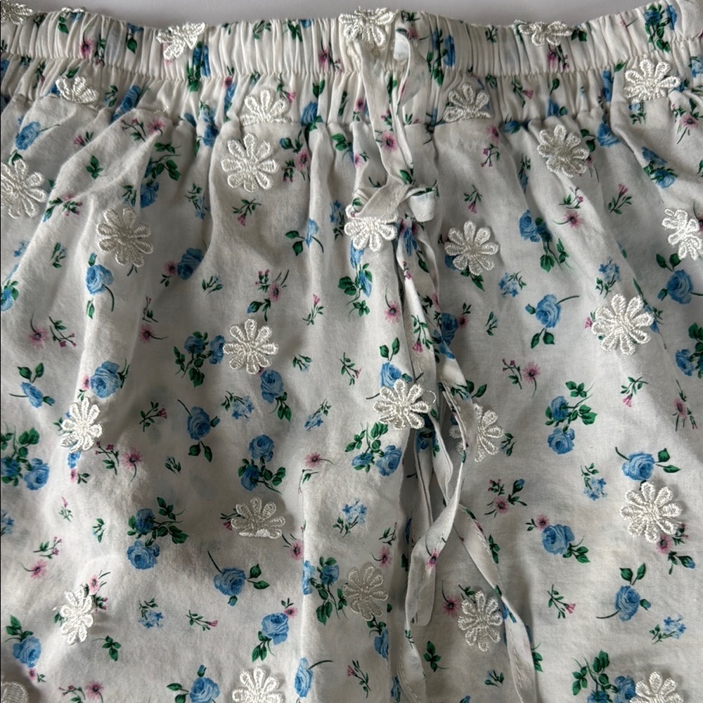 For Love and Lemons Muna Floral Embroidered Lace Pull on Cover Up Shorts Size‎ L - Picture 9 of 13